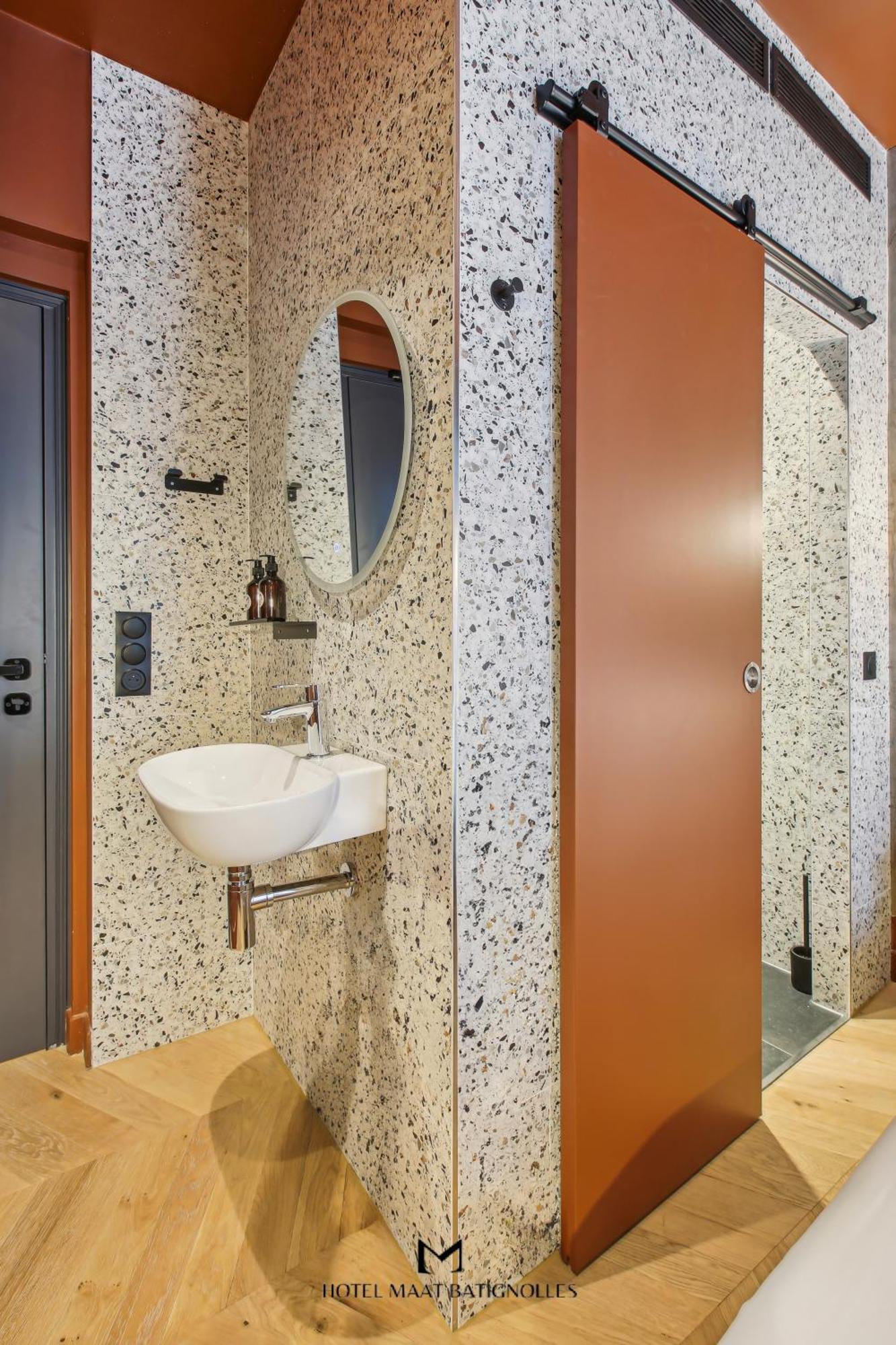 Hotel Maat Batignolles Paris Luaran gambar