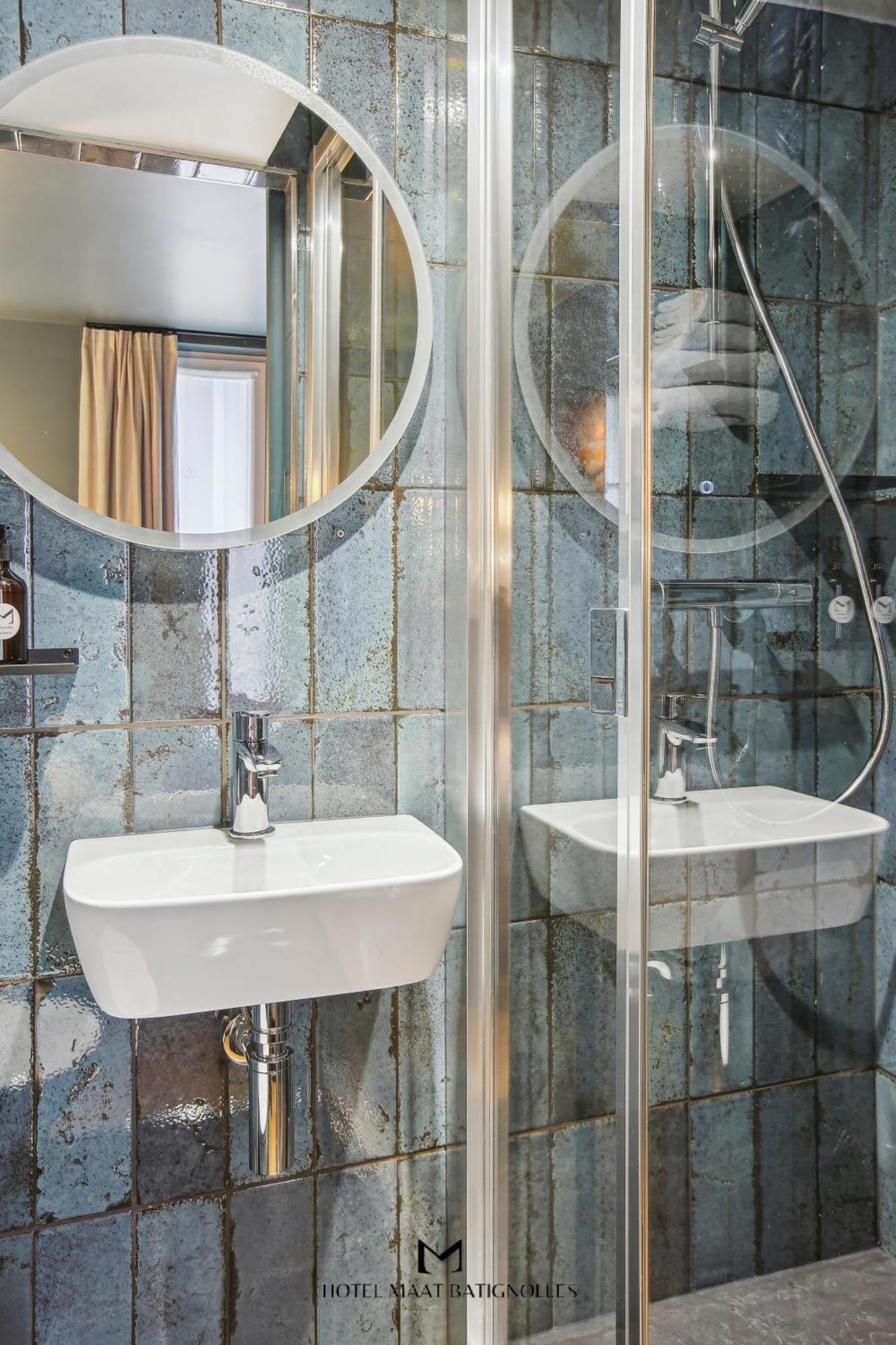 Hotel Maat Batignolles Paris Luaran gambar