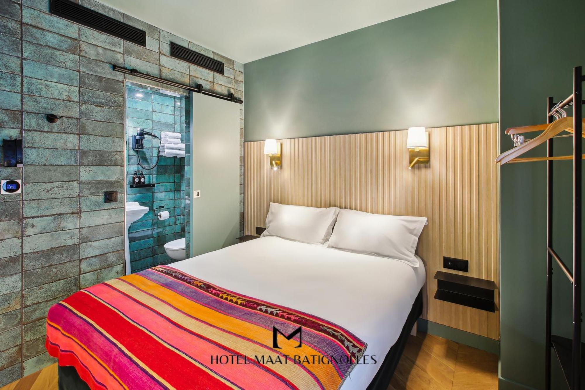 Hotel Maat Batignolles Paris Luaran gambar
